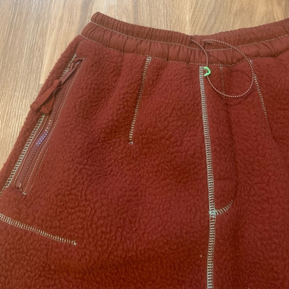 Free People Movement XS Hit The Slopes Fleece Pants Burgundy Sherpa Warm - Picture 7 of 9